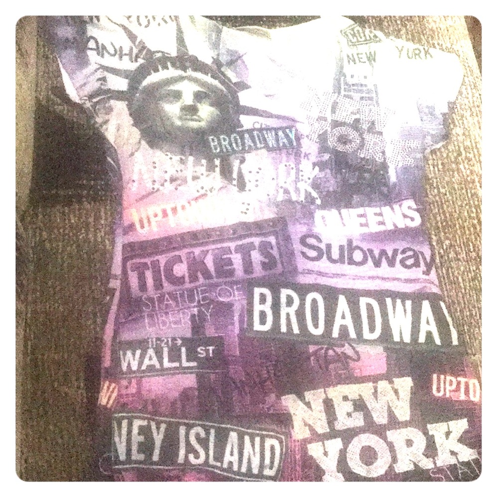 I’m selling a New York City shirt